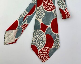 1940's-50's Vintage Tie - All Silk JACQUARD - Interesting Circular Pattern of Gray, Cream & Red