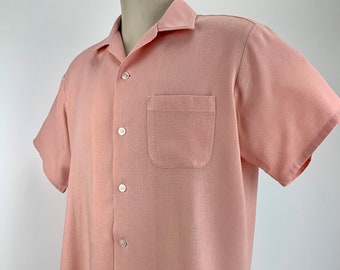 Rare... 1950's Powder Pink Shirt - ART VOGUE of CALIFORNIA - Rayon Fabric - Patch Pocket - Men's Size XLarge 17-17-1/2 Neck