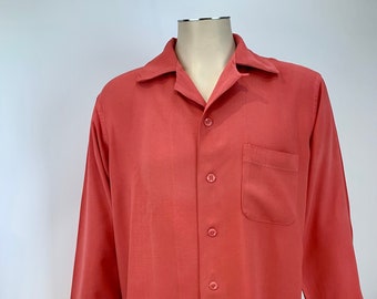 1950's Rayon Shirt - Pleasure King Label - Beautiful Coral Color - Patch Pocket - Loop Collar - Men's Size LARGE - As Is