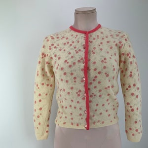 Early 1960'S Cardigan Sweater BEST & CO. Fifth Avenue Screen Printed with Pink on Cream Knit Size Small image 1