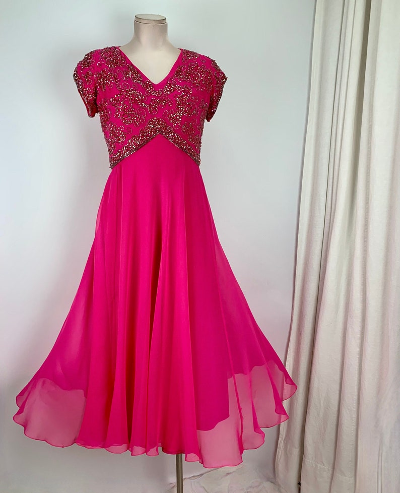 1960'S Goddess Dress Hot Pink Silk Chiffon Iridescent Seqiuns & Beadwork Helen Bass for HAROLD Medium 画像 1