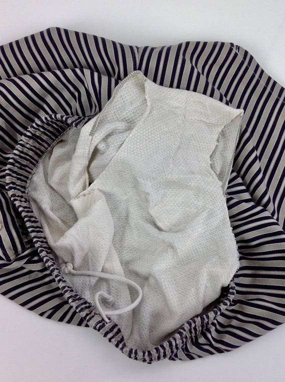 1950 de maillots de bain / rayé coton /JANTZEN sergé /JANTZEN coton / doublé / poche avec bouton de pièce / Taille Medium d7b614 1950 de maillots de bain / rayé coton /JANTZEN sergé /JANTZEN coton / doublé / poche avec bouton de pièce / Taille Medium d7b614