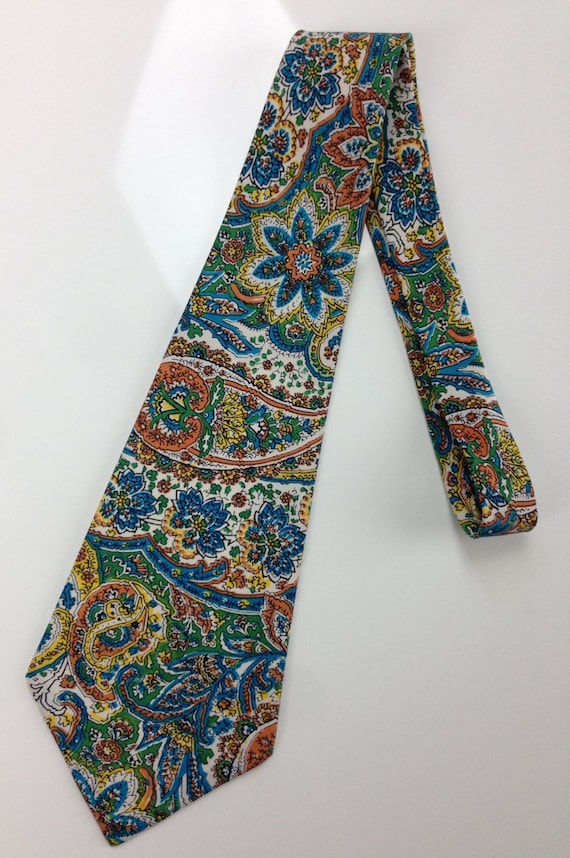 1950'S PAISLEY TIE - Vivid Colored Pattern - All S