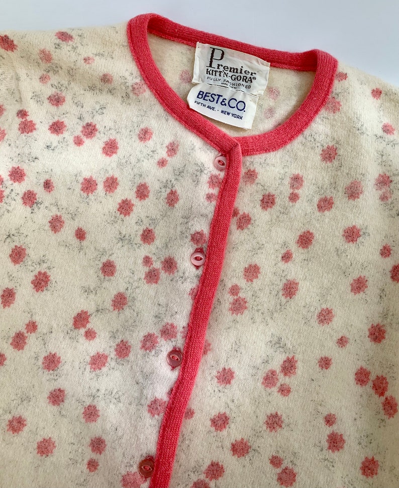 Early 1960'S Cardigan Sweater BEST & CO. Fifth Avenue Screen Printed with Pink on Cream Knit Size Small image 5