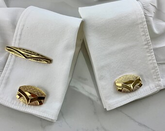 1960'S Cuff Link & Tie Bar Set - Gold Finished Metal - New/Old in Box - Vintage Dead Stock