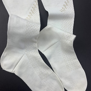 Authentic 1910&#39;s-1920&#39;s Long Stockings - Creamy White Cotton - Beige Machine Embroidery Details - Skinny Lady Stockings - Small Size
