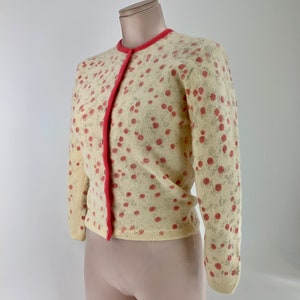 Early 1960'S Cardigan Sweater BEST & CO. Fifth Avenue Screen Printed with Pink on Cream Knit Size Small image 8