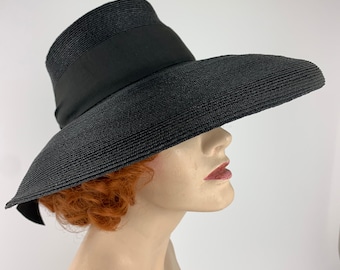 Vintage 1940's  Brimmed Bucket Hat - Quality Navy Straw - Navy Grosgrain Ribbon - Women's Size Medium