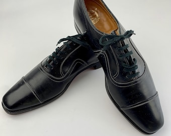 Vintage Florsheim Dress Shoes- 6 Eyelet Cap~toe Oxford