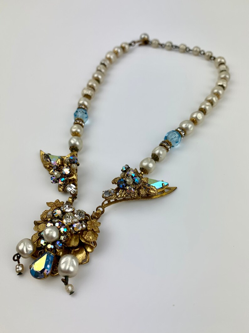 1940's-50's Necklace with Aurora Borealis Faceted Crystals, Faux Pearls and Rhinestones 16 Inch Length image 6