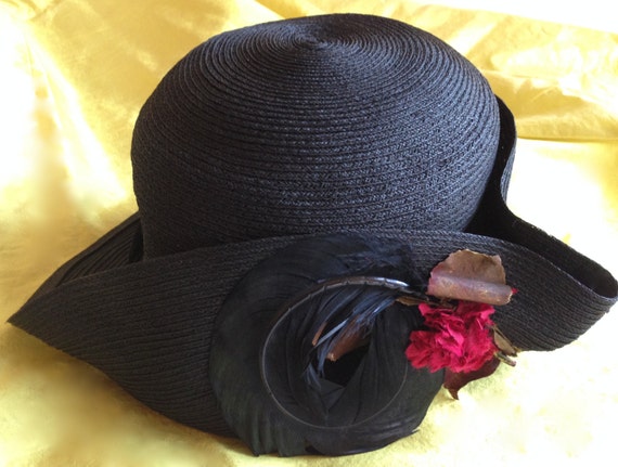 Authentic Vintage Cloche' Hat - Circa 1910 to 192… - image 2