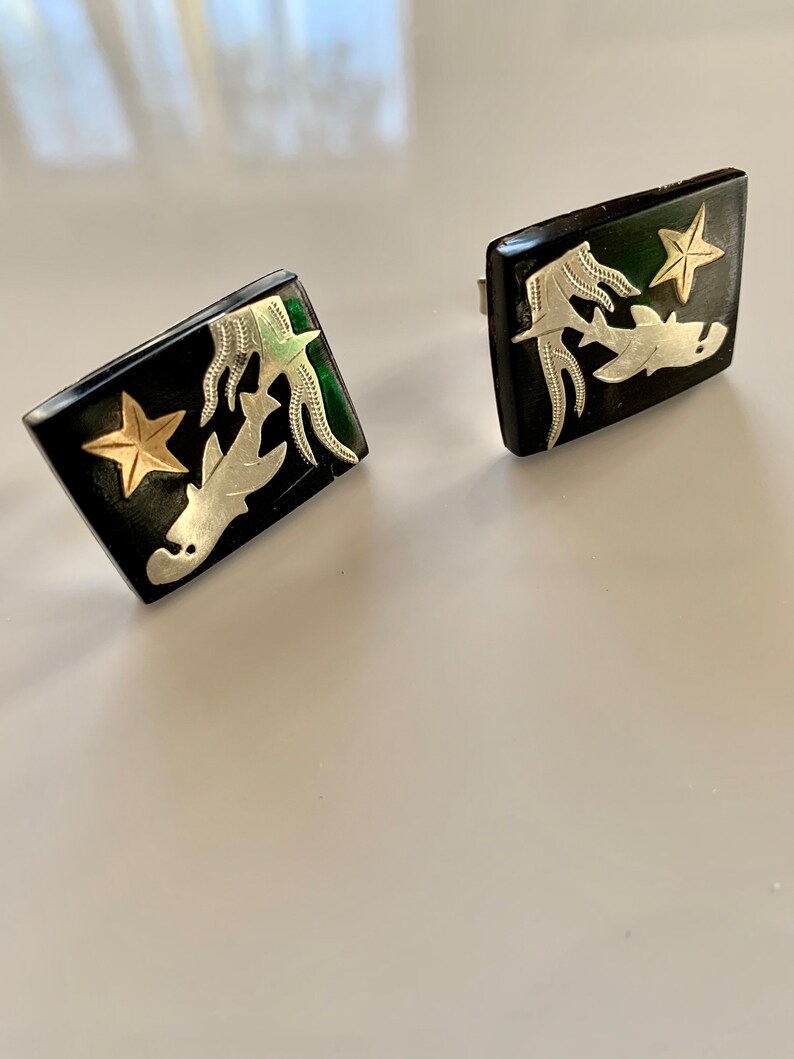 1950's Sea Life Cuff Link Set Inlay Images of Sharks, Star Fish & Seaweed Sterling Silver Set in Black Resin Handmade TAXCO Mexico image 7