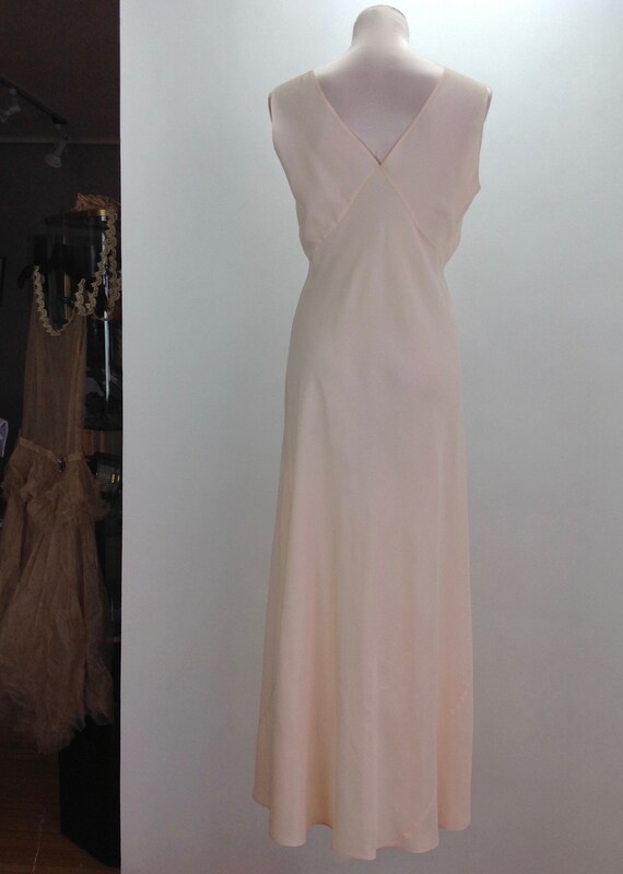 1940'S Bias-Cut Negligee - Rayon in Light Peach -… - image 4