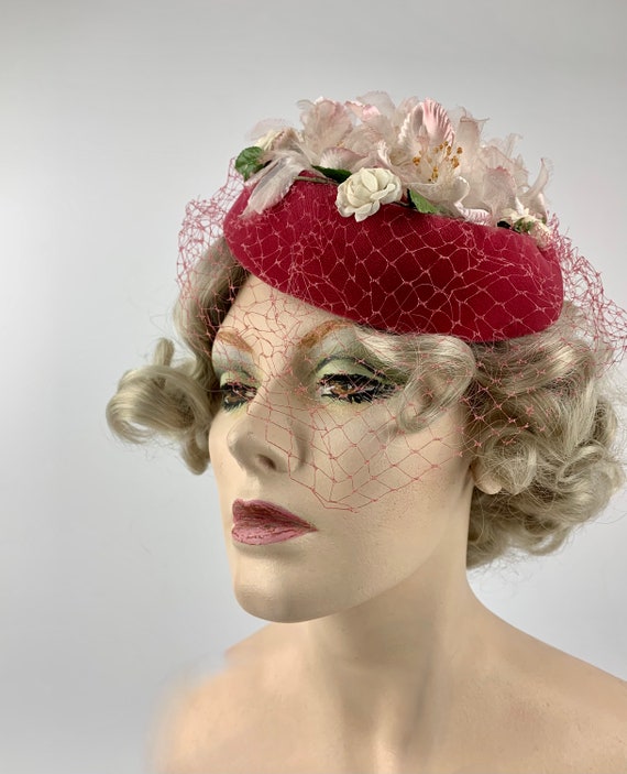 1960'S Pill Box Hat - Pink Velvet with White Deli… - image 3