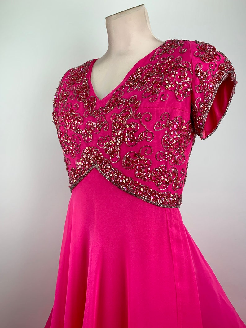 1960'S Goddess Dress Hot Pink Silk Chiffon Iridescent Seqiuns & Beadwork Helen Bass for HAROLD Medium 画像 5