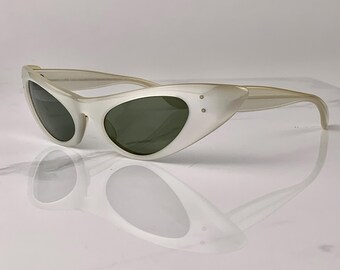 Vintage 1960 display picture 1