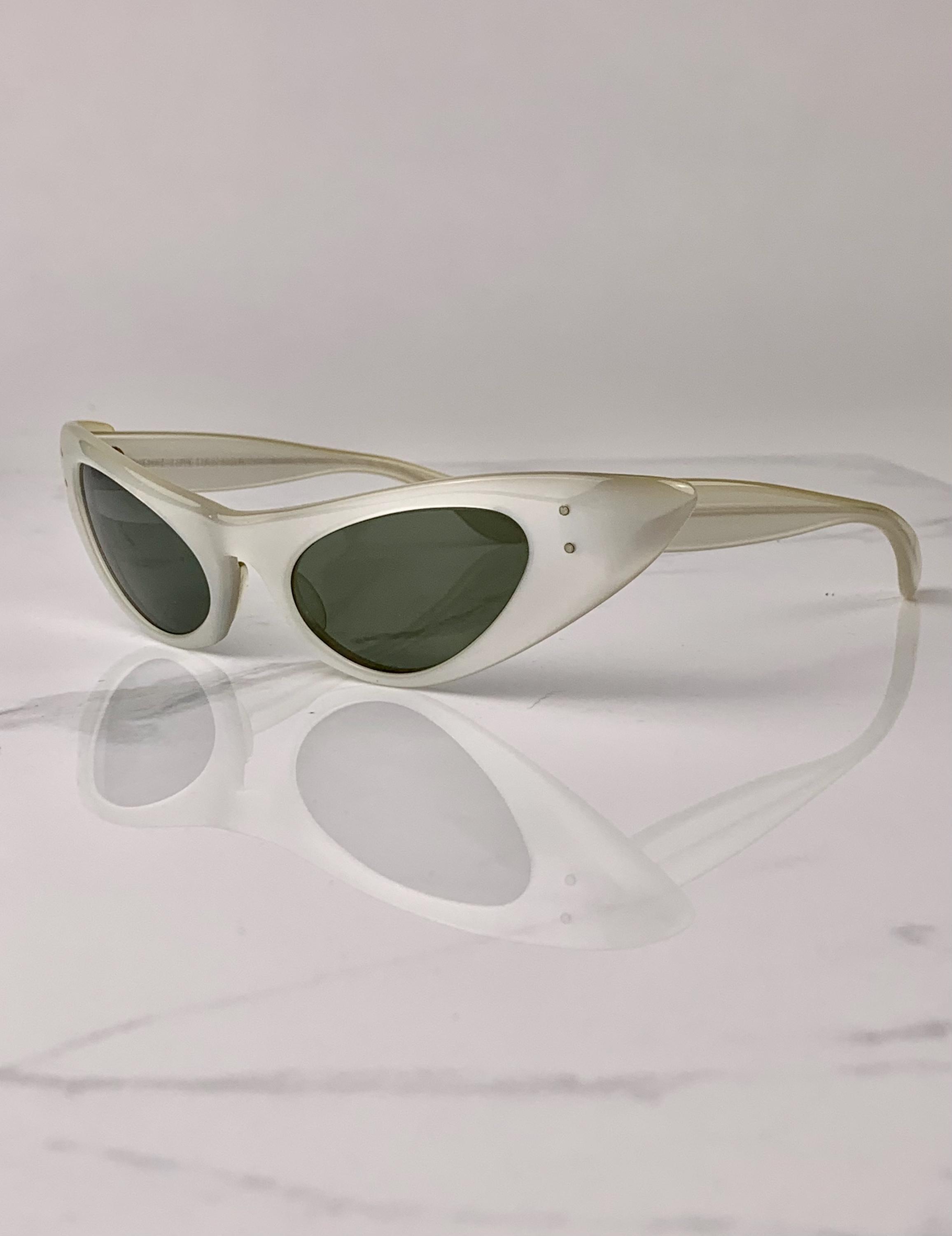 1950\'s Vintage Elegant White Lucite? Sunglasses with Black Medical Lenses RARE il_fullxfull.6883757446_m4t4.jpg main image 3