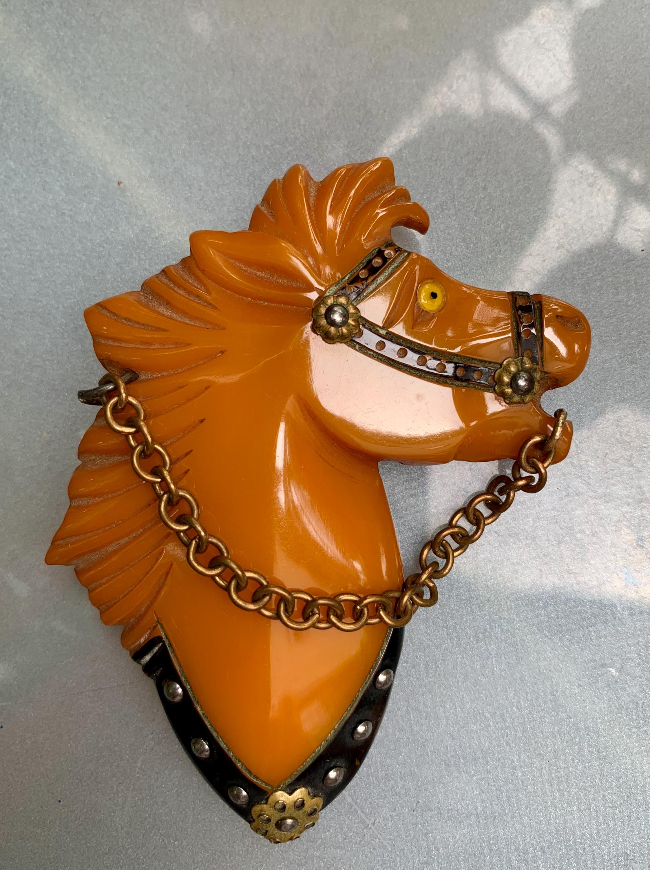 1940's Bakelite Horse Head Brooch - Hand Carved & Painted in