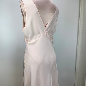 1940's-50's Bias-Cut Negligee in Creamy White Sheer Netted V Neck Trim with Embroidered Leave Details Size LARGE 34 Inch Waist image 8