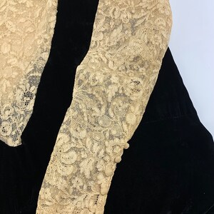 1920'S Silk Velvet & Lace Dress Drop Waist with an Asymmetrical Hemline Gatsby Style Size Small to Medium image 6