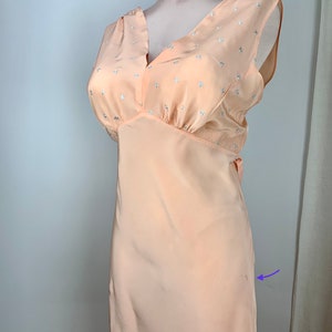 1940's Bias-Cut Negligee in Peach Small Embroidered Blue Star Details RAYON Fabric Size MEDIUM 30 Inch Waist image 3