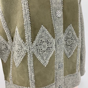1960's Cardigan Sweater Natural Suede & Wool Crochet Details Snowflake Metal Buttons Women's Size 40 Medium image 8