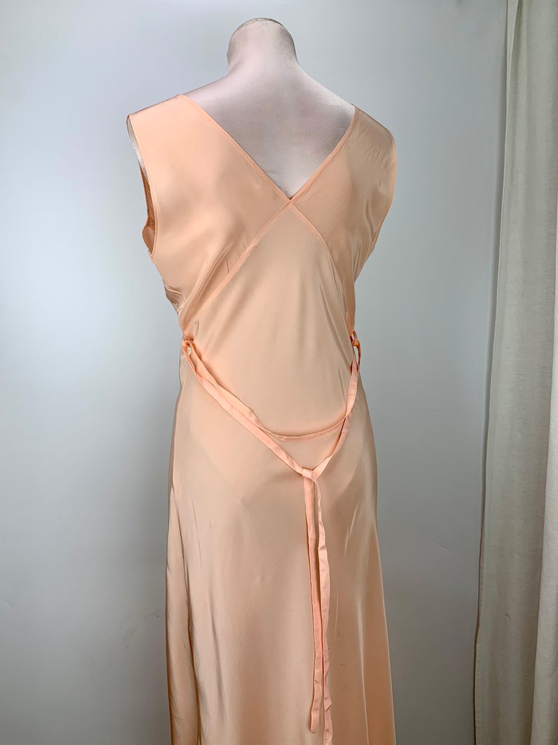 1940's Bias-Cut Negligee in Peach Small Embroidered Blue Star Details RAYON Fabric Size MEDIUM 30 Inch Waist image 7