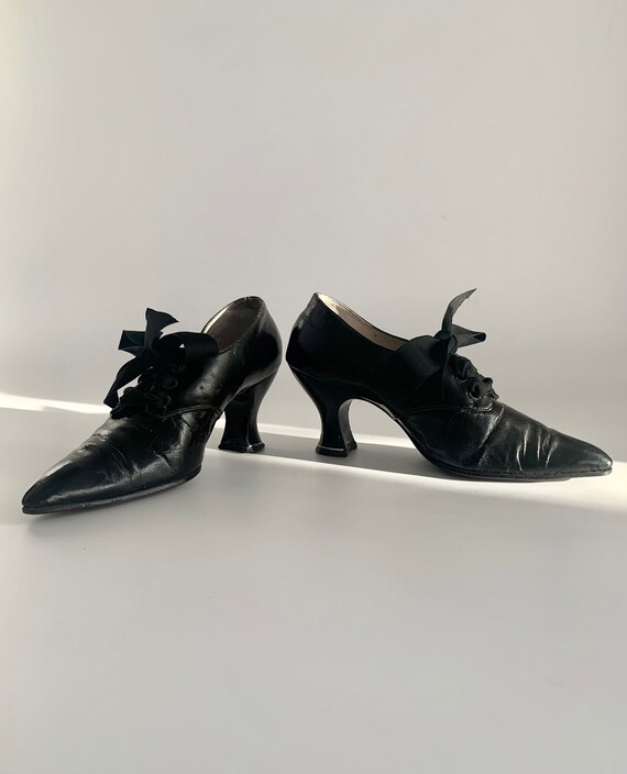 1900 1920's Spool Heel Shoes in Black 