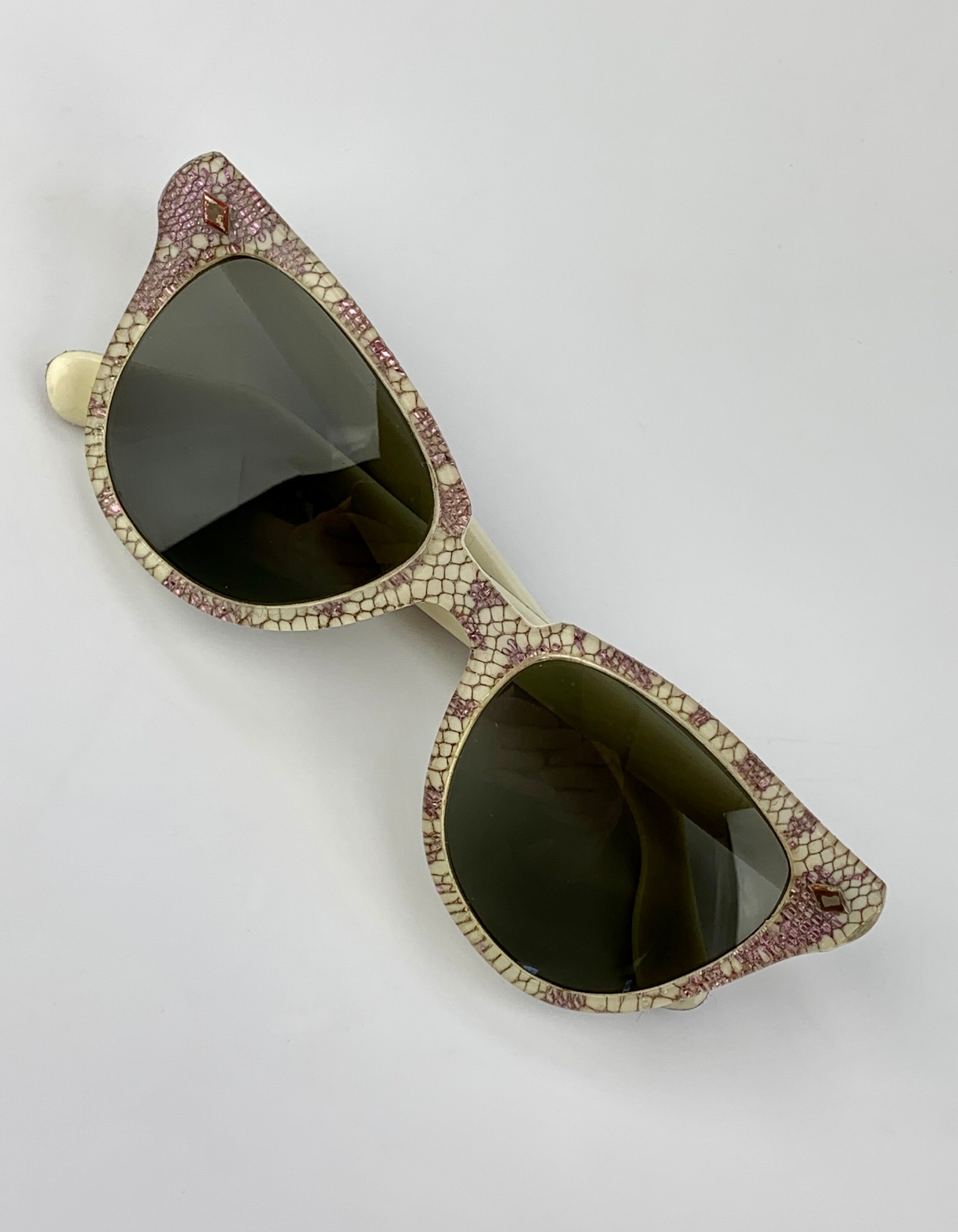 Vintage Sunglasses 1950s Style Purple Lens Black Plastic Rhinestone Frame 1950s 1950 main image 2