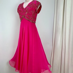 1960'S Goddess Dress Hot Pink Silk Chiffon Iridescent Seqiuns & Beadwork Helen Bass for HAROLD Medium 画像 3