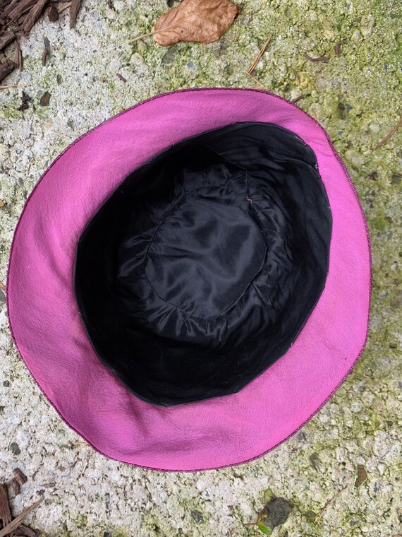 1920's Purple Straw Cloche' - Smokey Purple Velve… - image 9