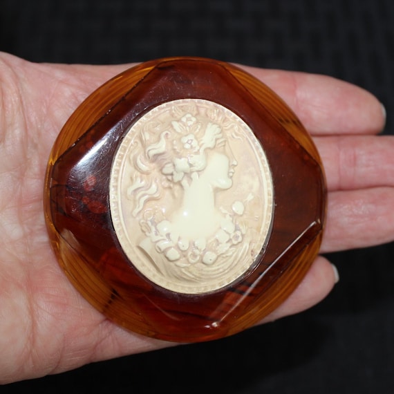 Vintage Large Victorian Bakelite Celluloid Cameo B