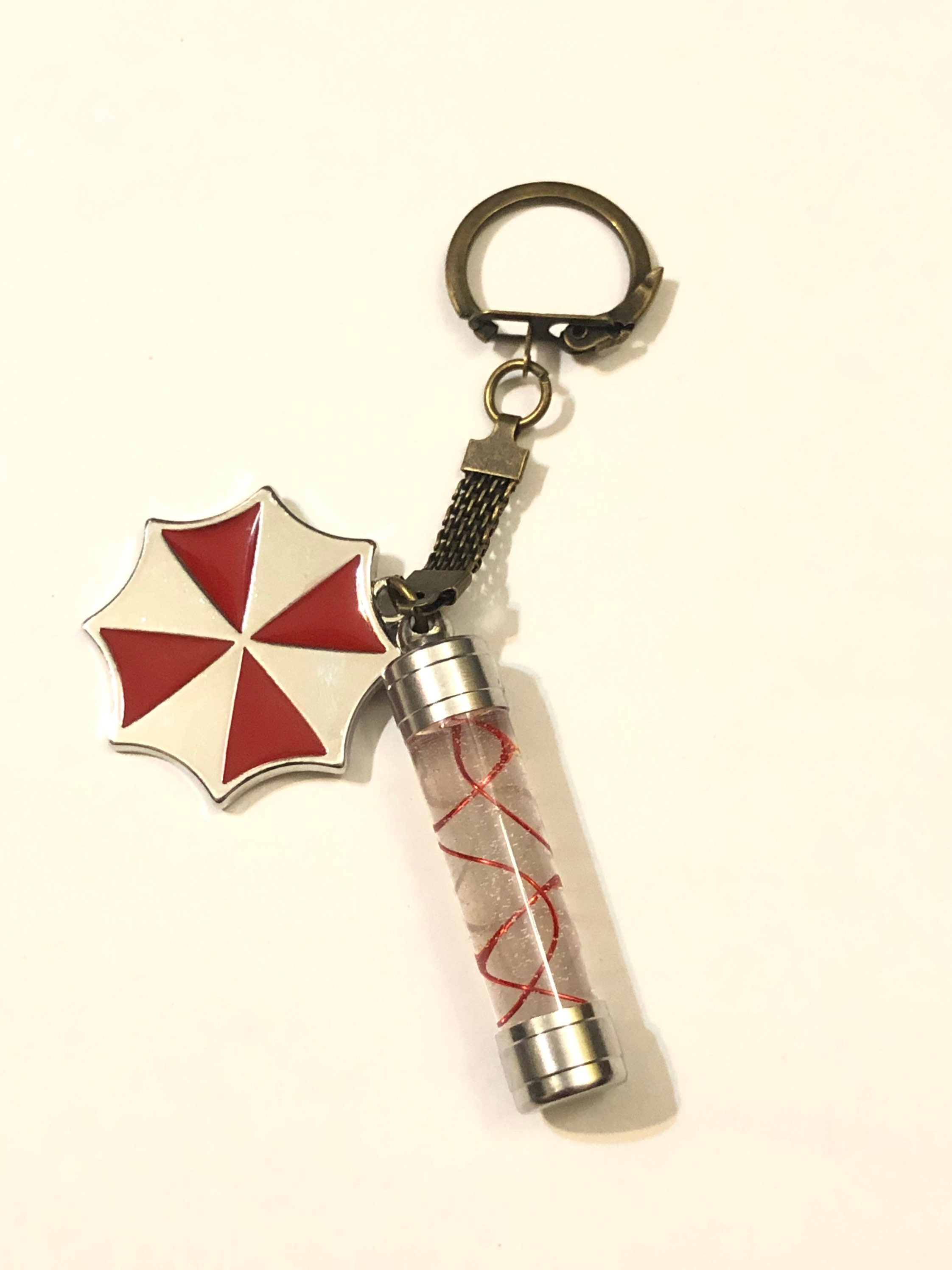 バイオハザード風Tウイルス2インチカプセルペンダントキーチェーン（色