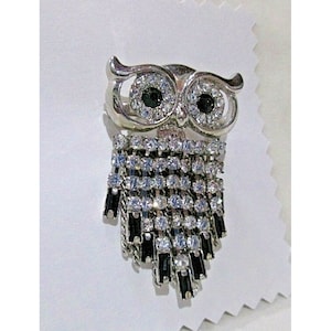 Owl Brooch Pin Pave Clear Rhinestones Silver Tone and Black Onyx? Eyes Accents