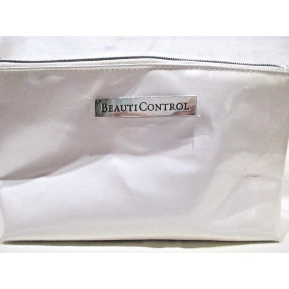 Beauticontrol White Faux Leather Travel Cosmetic Bag Clutch Zip Close 9 X 5 X 3