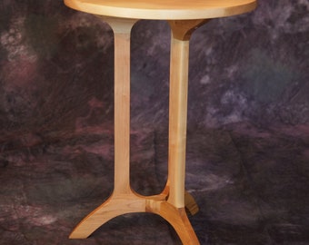 Maple Tri-Legged Pedestal Table