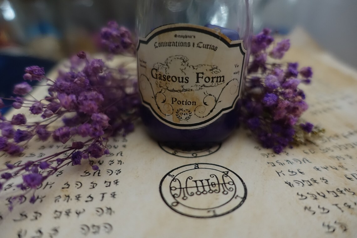 Gaseous Form Dnd Potion bottle dice set Purple polyhedral