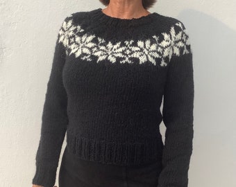 New design? Sarah Lund hand knitted sweater from FruStrik, Denmark