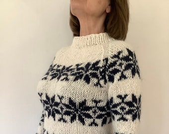 Sarah Lund Pullover - neues Design von FruStrik mit Raglanärmel und höherem Halsausschnitt - Islandpullover - FruStrik - Denmark. Grösse M