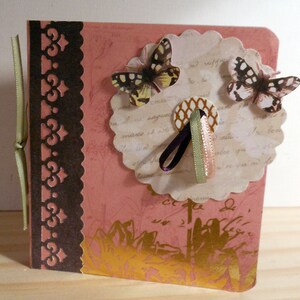 Carte double 10 x 10 cm -  Papillon, oiseau, fleur