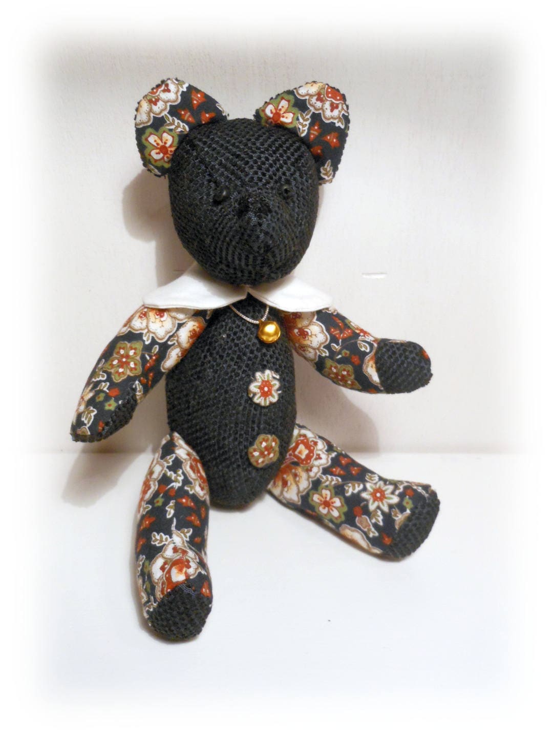 Ourson en Velours Noir et Tissu Imprimé Fleuri