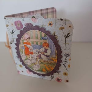 Carte double  fantaisie format 10 x 10 - Les enfants et les oies