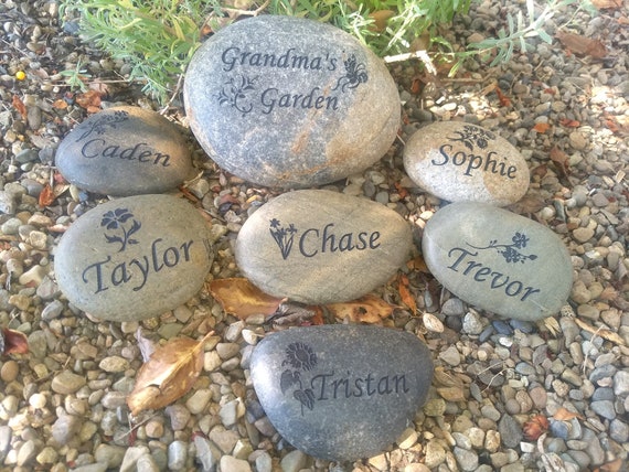 Etched Garden River Rock, Grandma, Grandpa, Dad, Mom, Family