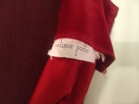 Vintage 1960s Elinor Porter Maroon Velvet Dress - image 4