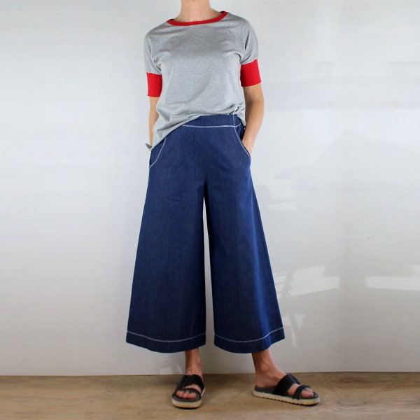 Cropped Wide Leg Denim Pants with White Top Stitching, Pockets, Flat Front and Elastic Waist