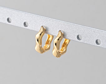 2PCS - Twisted Hoop Earrings, Dainty Earrings, Huggie Hoop Earrings, One Touch Earring, Real 14K Gold Plated [E0672-PG]