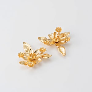 4PCS - Flower Pendant, Gold Brass Flower Charm, Jewelry suppliers, Jewelry Component, Real 14K Gold Plated [P0151-PG]