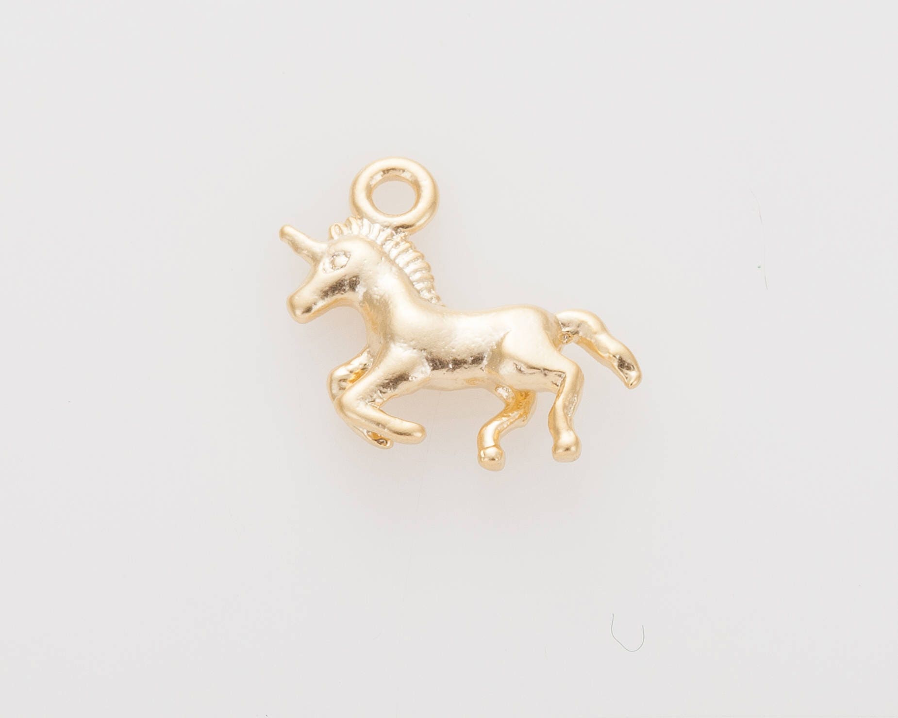 Gold Plated Findings 13x19mm 24k Shiny Gold Plated Unicorn Charm Animal Charms Gold Plated Pendant Horse Charm Pony Pendant Gold Plated Findings 13x19mm 24k Shiny Gold Plated Unicorn Charm Animal Charms Gold Plated Pendant Horse Charm Pony Pendant