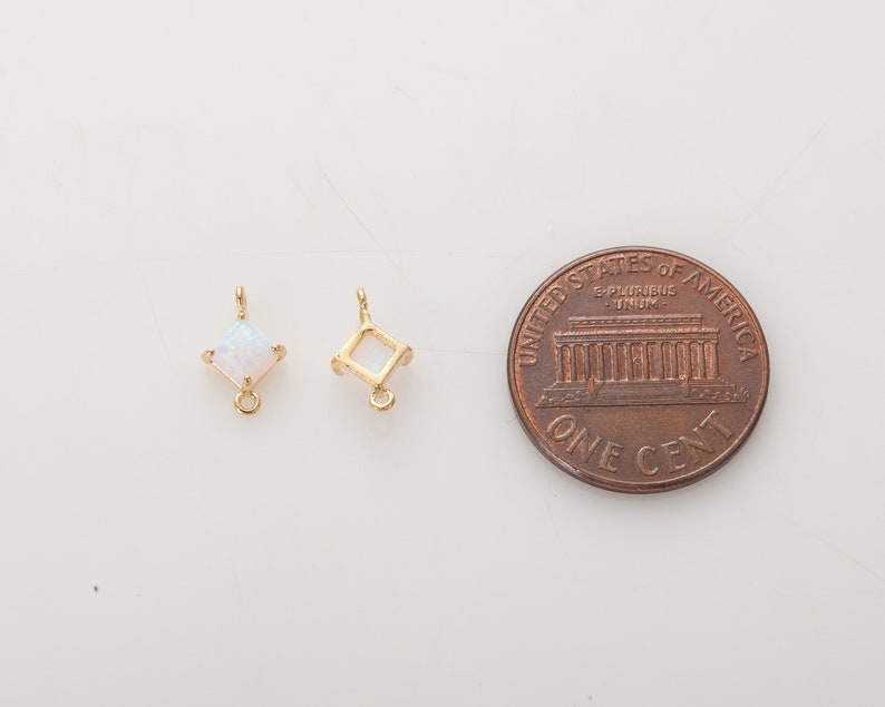 G0267-PGWH Dainty charm Polished Gold Plated 2 Pieces Opal connector Tiny Squared White Opal Connector