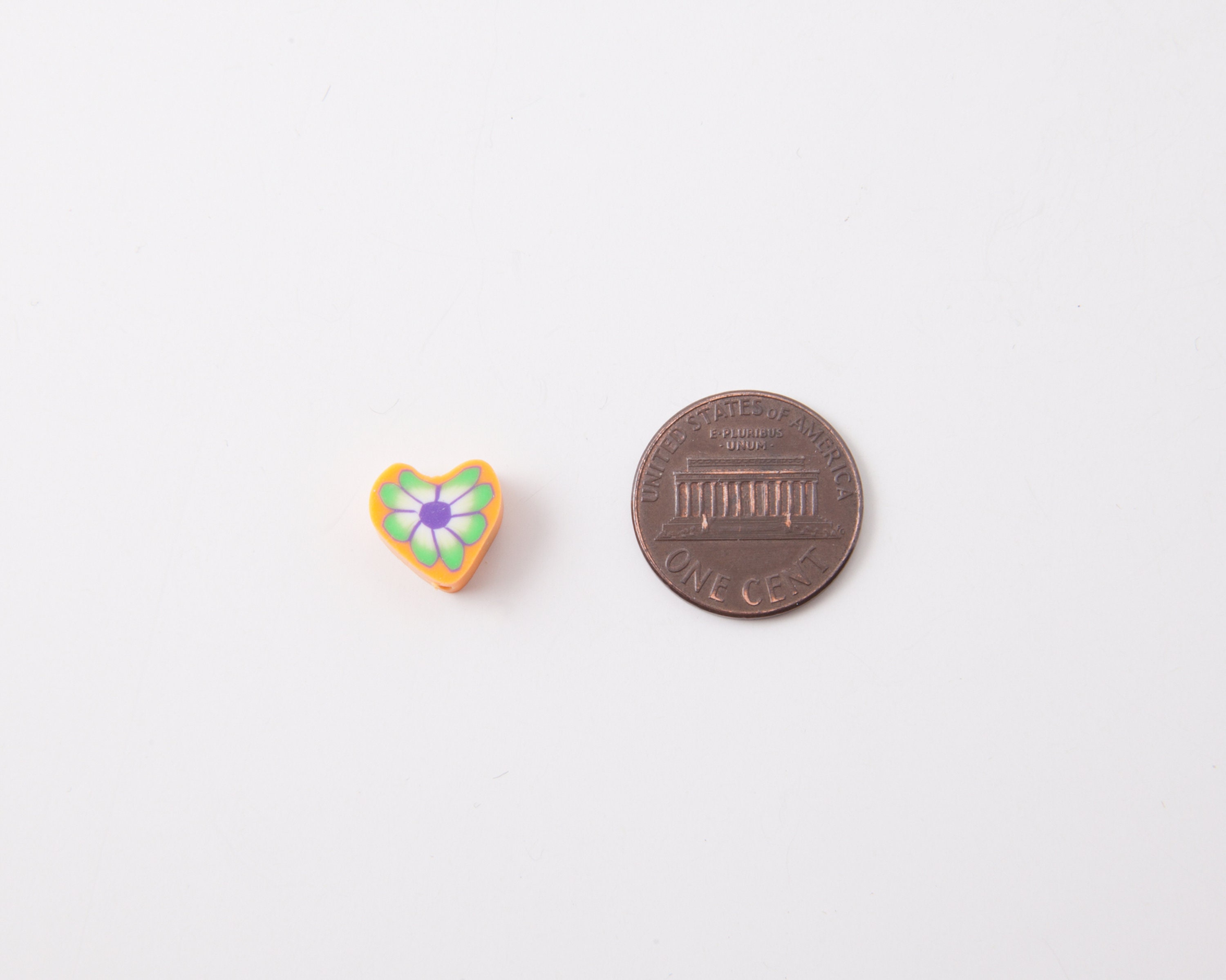 50pcs Random Yin & Yang Pattern Heart DIY Clay Beads